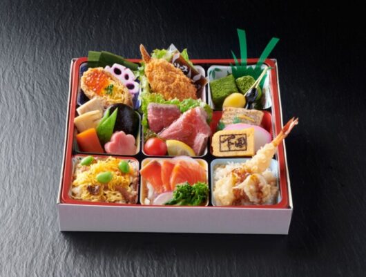 下田の宅配【折詰　彩り弁当（いろどりべんとう）】