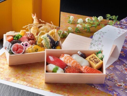 下田の宅配【折詰　安曇野（あずみの）・牛すきごはん】