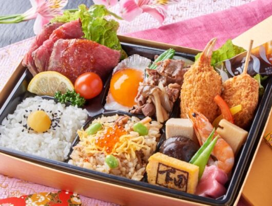 下田の宅配【お持ち帰り用　折詰御膳】